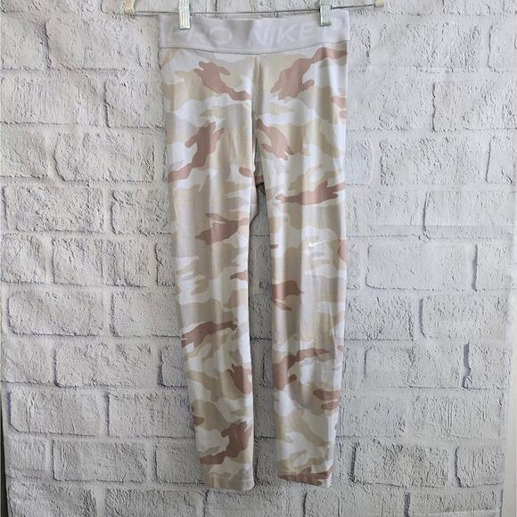 Nike Pro Beige Camo Capri Dri-Fit Capri Leggings Small - Picture 1 of 10